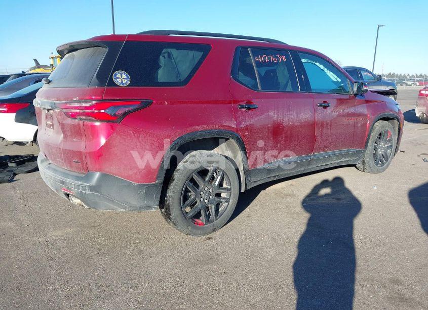 Photo 4 of 2022 Chevrolet Traverse AWD PREMIER (VIN 1GNEVKKW3NJ162542)