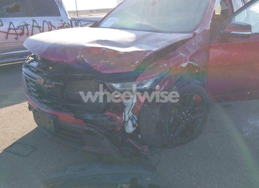 Photo 6 of 2022 Chevrolet Traverse AWD PREMIER (VIN 1GNEVKKW3NJ162542)