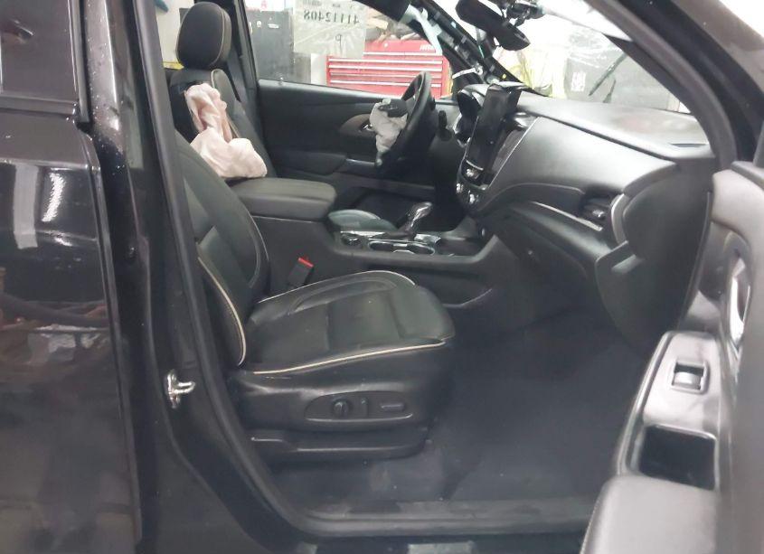 Photo 5 of 2022 Chevrolet Traverse AWD PREMIER (VIN 1GNEVKKW3NJ179311)