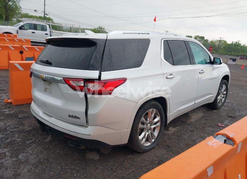 Photo 4 of 2018 Chevrolet Traverse HIGH COUNTRY (VIN 1GNEVKKW4JJ133786)