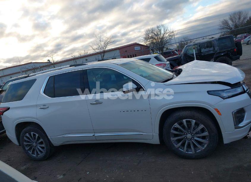 Photo 13 of 2023 Chevrolet Traverse AWD PREMIER (VIN 1GNEVKKW4PJ122120)