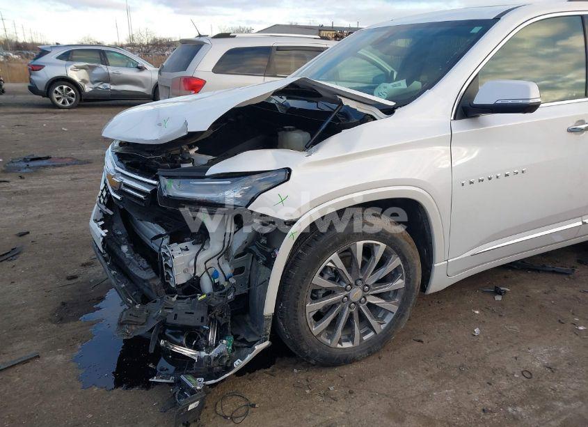 Photo 6 of 2023 Chevrolet Traverse AWD PREMIER (VIN 1GNEVKKW4PJ122120)