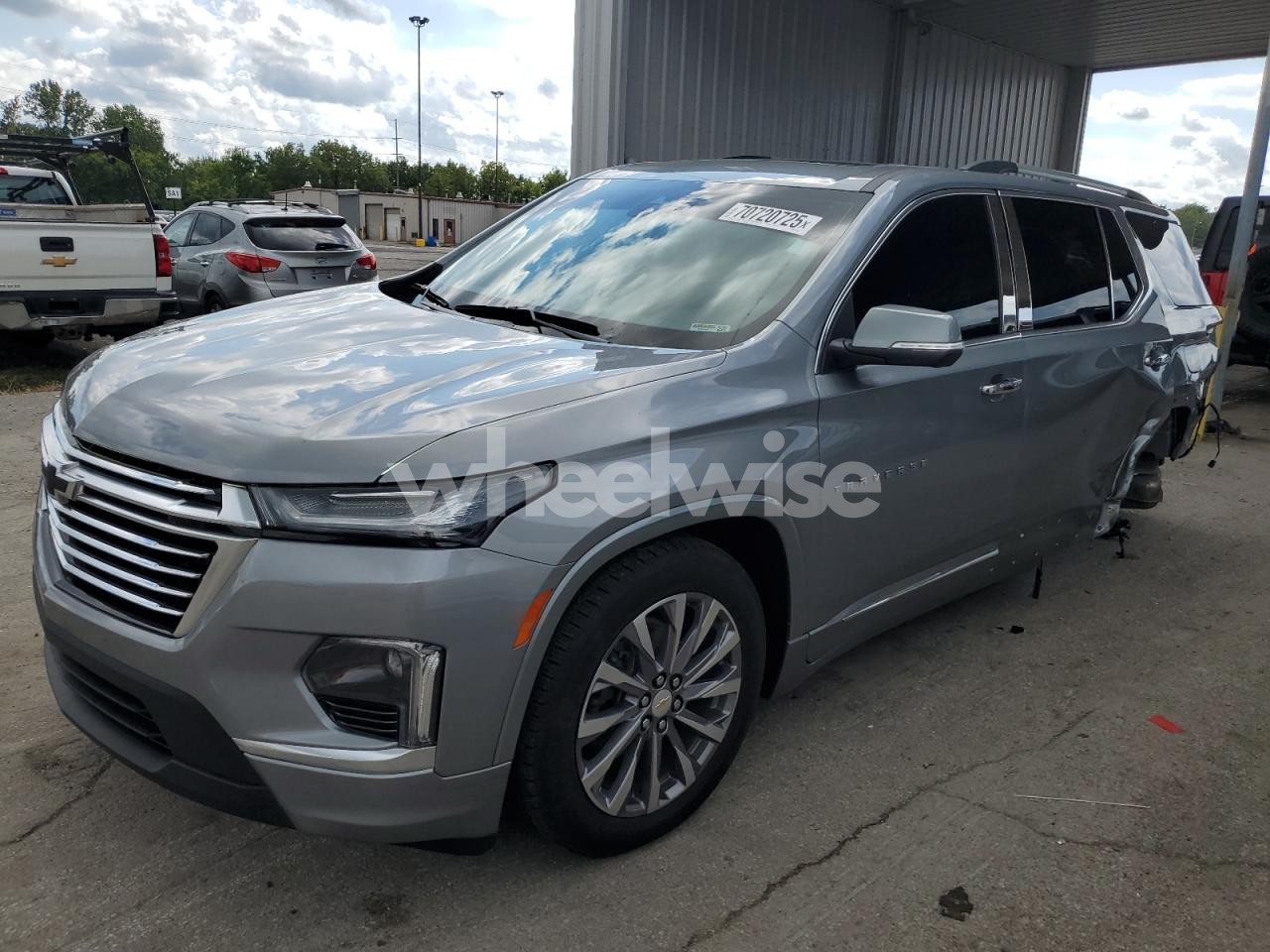 2023 CHEVROLET TRAVERSE PREMIER (VIN 1GNEVKKW4PJ294132) main photo
