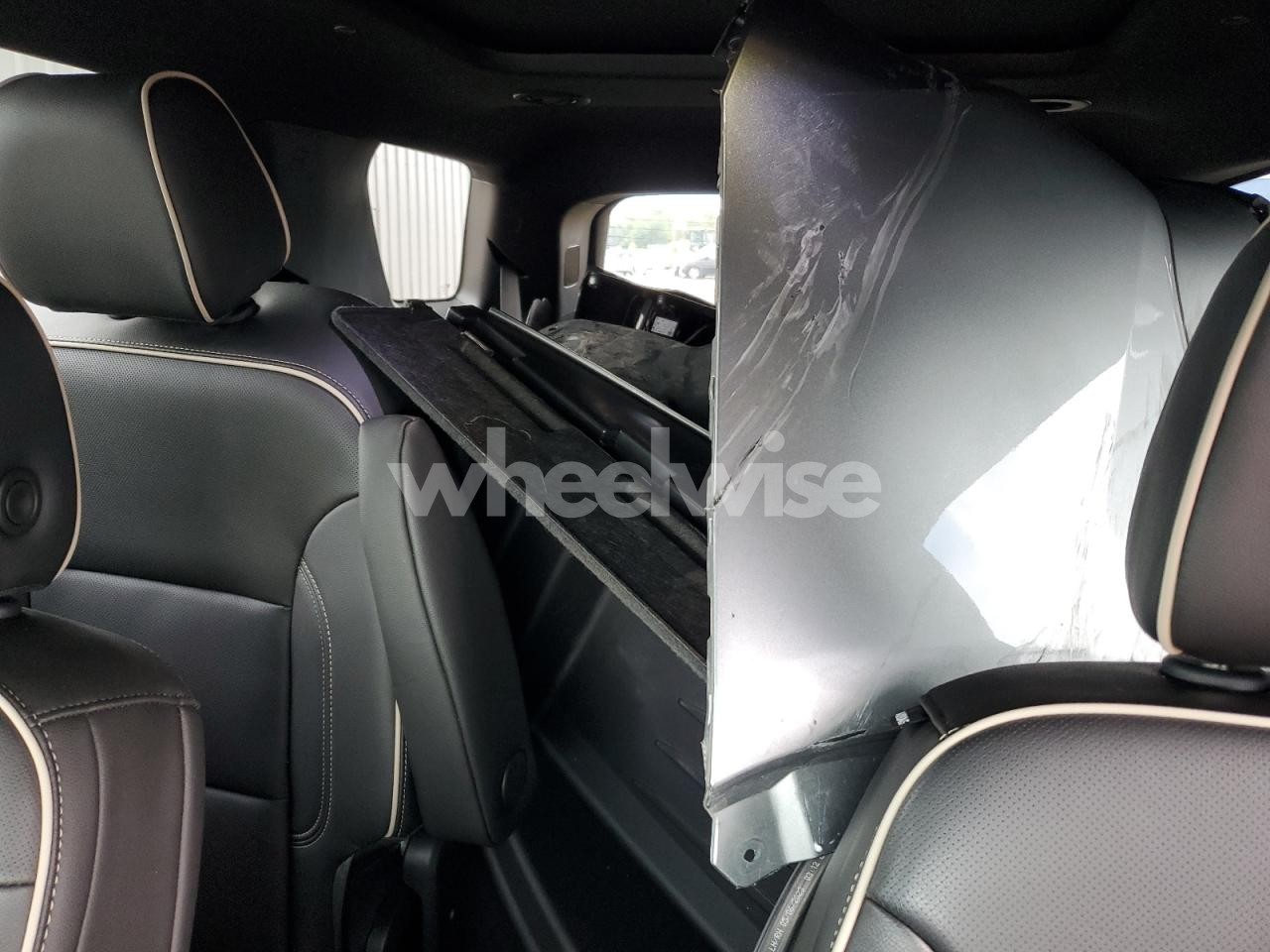 Photo 10 of 2023 CHEVROLET TRAVERSE PREMIER (VIN 1GNEVKKW4PJ294132)