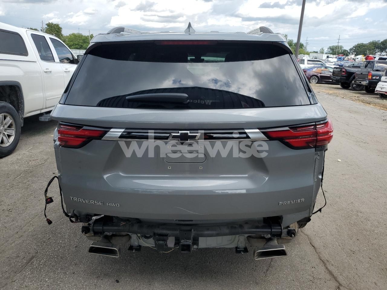 Photo 6 of 2023 CHEVROLET TRAVERSE PREMIER (VIN 1GNEVKKW4PJ294132)