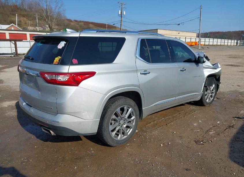 Photo 4 of 2019 Chevrolet Traverse PREMIER (VIN 1GNEVKKW6KJ301624)