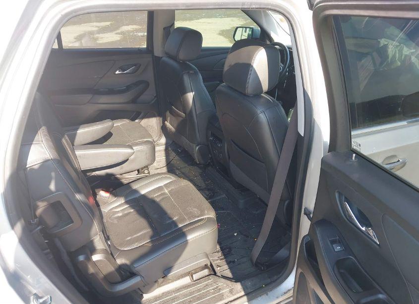 Photo 8 of 2019 Chevrolet Traverse PREMIER (VIN 1GNEVKKW6KJ301624)