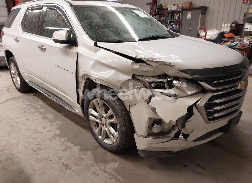 2018 Chevrolet Traverse HIGH COUNTRY (VIN 1GNEVKKW7JJ236698) main photo