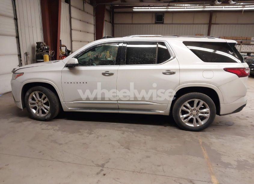 Photo 14 of 2018 Chevrolet Traverse HIGH COUNTRY (VIN 1GNEVKKW7JJ236698)