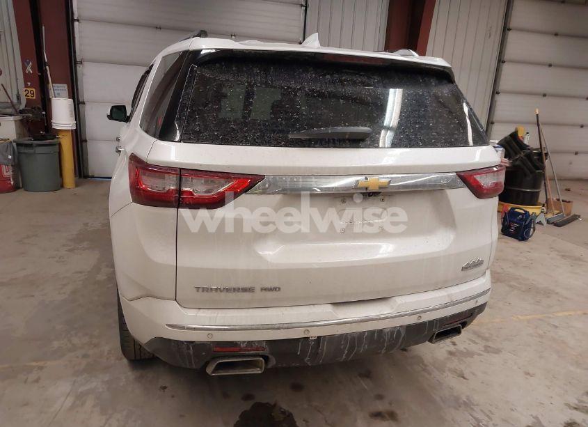 Photo 16 of 2018 Chevrolet Traverse HIGH COUNTRY (VIN 1GNEVKKW7JJ236698)