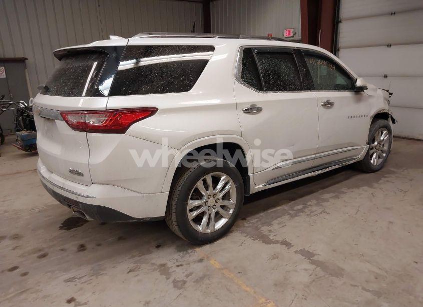 Photo 4 of 2018 Chevrolet Traverse HIGH COUNTRY (VIN 1GNEVKKW7JJ236698)