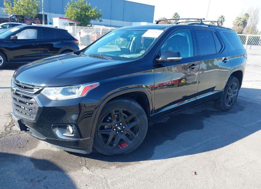 Photo 2 of 2019 Chevrolet Traverse PREMIER (VIN 1GNEVKKW7KJ228599)