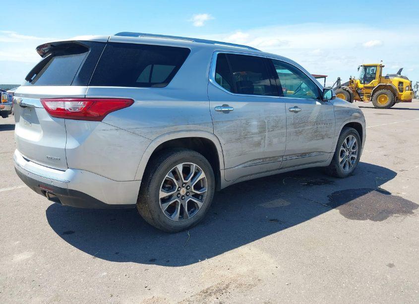 Photo 4 of 2020 Chevrolet Traverse AWD PREMIER (VIN 1GNEVKKW7LJ162055)