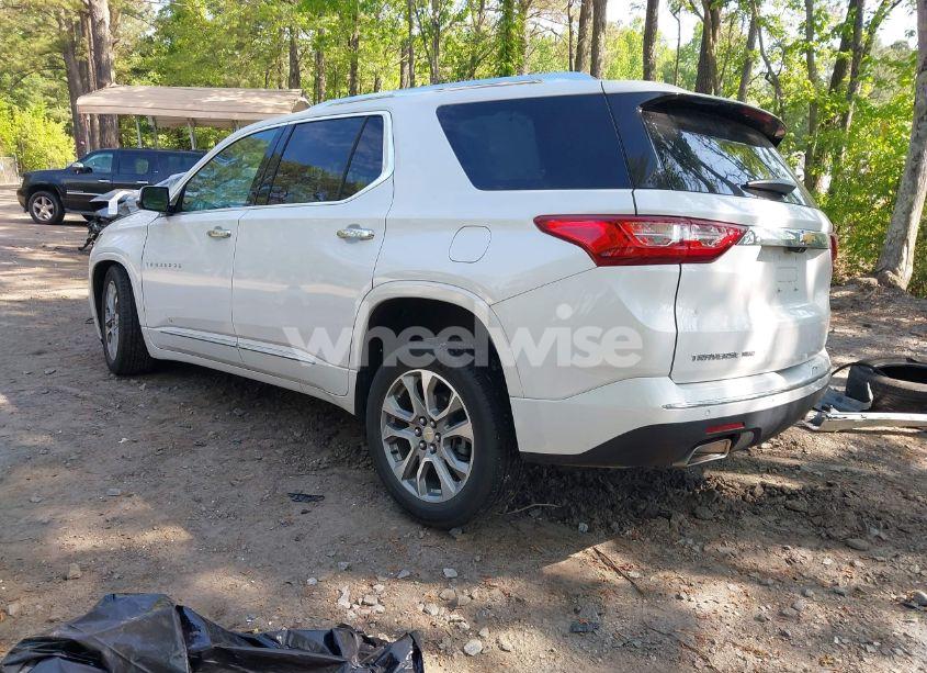 Photo 3 of 2020 Chevrolet Traverse AWD PREMIER (VIN 1GNEVKKW7LJ268408)