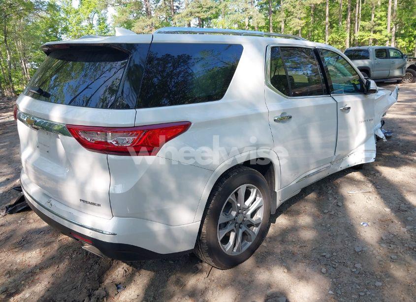 Photo 4 of 2020 Chevrolet Traverse AWD PREMIER (VIN 1GNEVKKW7LJ268408)