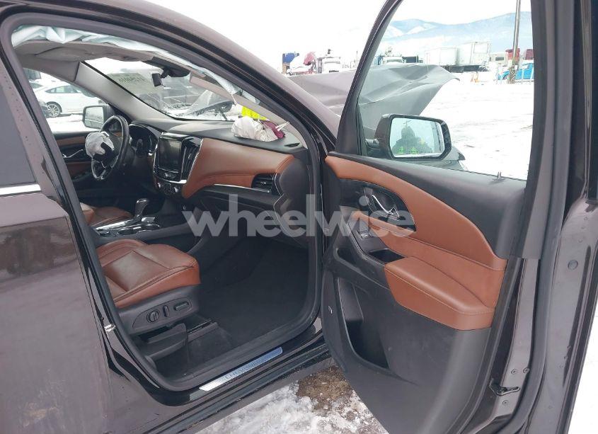 Photo 5 of 2018 Chevrolet Traverse HIGH COUNTRY (VIN 1GNEVKKW8JJ176544)