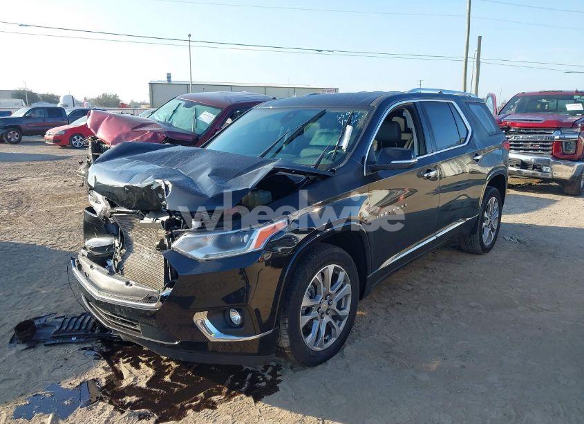 Photo 2 of 2021 Chevrolet Traverse AWD PREMIER (VIN 1GNEVKKW8MJ227805)