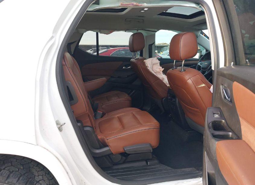 Photo 8 of 2018 Chevrolet Traverse HIGH COUNTRY (VIN 1GNEVKKW9JJ131662)