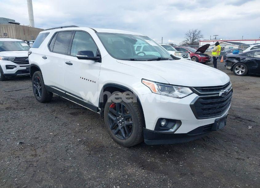 2019 Chevrolet Traverse PREMIER (VIN 1GNEVKKW9KJ235697) main photo
