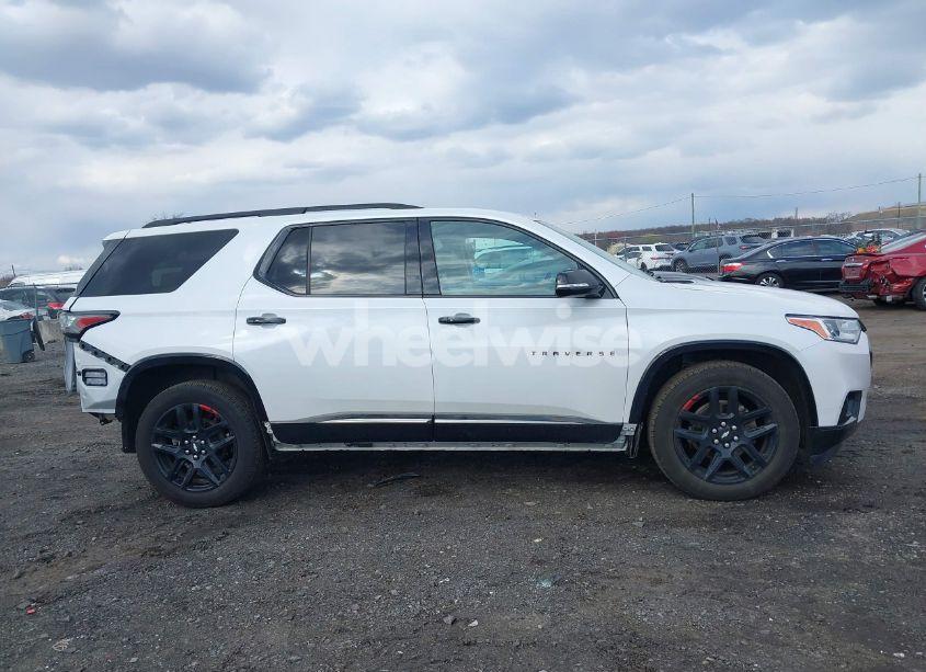 Photo 13 of 2019 Chevrolet Traverse PREMIER (VIN 1GNEVKKW9KJ235697)