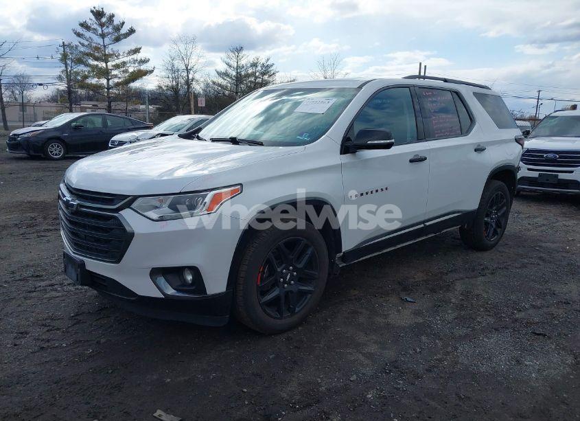 Photo 2 of 2019 Chevrolet Traverse PREMIER (VIN 1GNEVKKW9KJ235697)