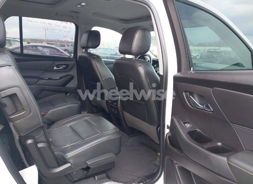 Photo 8 of 2019 Chevrolet Traverse PREMIER (VIN 1GNEVKKW9KJ235697)