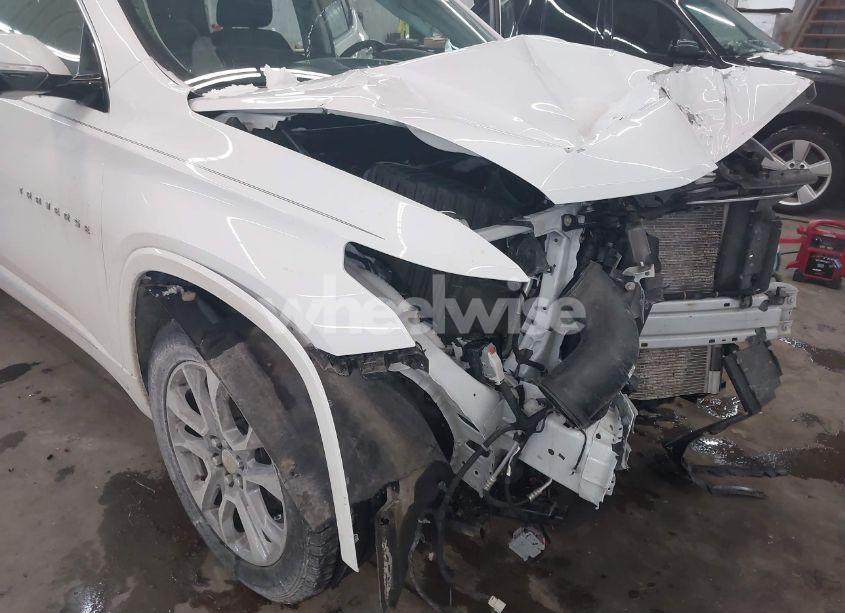 Photo 6 of 2020 Chevrolet Traverse AWD PREMIER (VIN 1GNEVKKW9LJ220148)