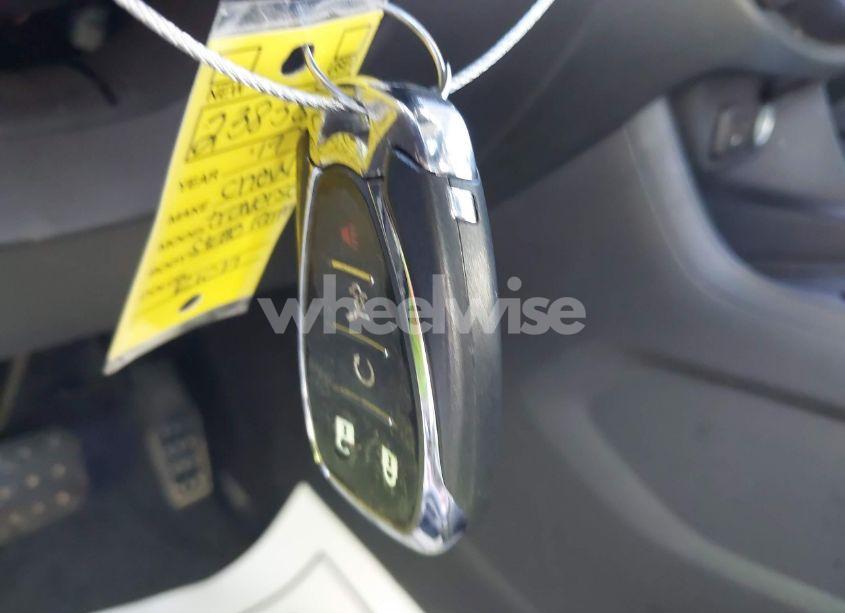 Photo 11 of 2019 Chevrolet Traverse PREMIER (VIN 1GNEVKKWXKJ274010)