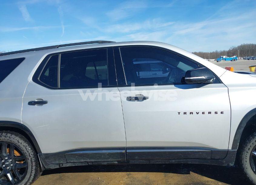 Photo 14 of 2019 Chevrolet Traverse PREMIER (VIN 1GNEVKKWXKJ274010)