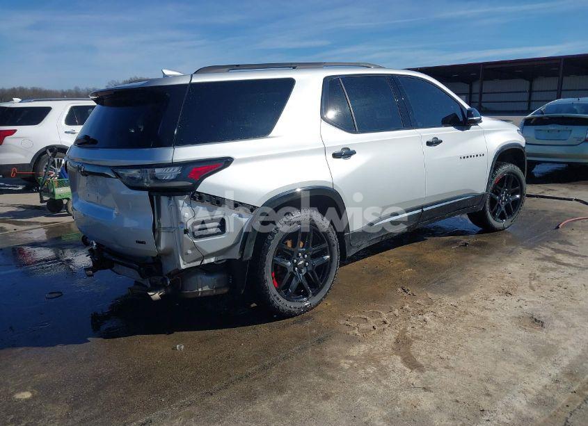 Photo 4 of 2019 Chevrolet Traverse PREMIER (VIN 1GNEVKKWXKJ274010)