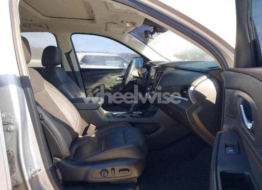 Photo 5 of 2019 Chevrolet Traverse PREMIER (VIN 1GNEVKKWXKJ274010)