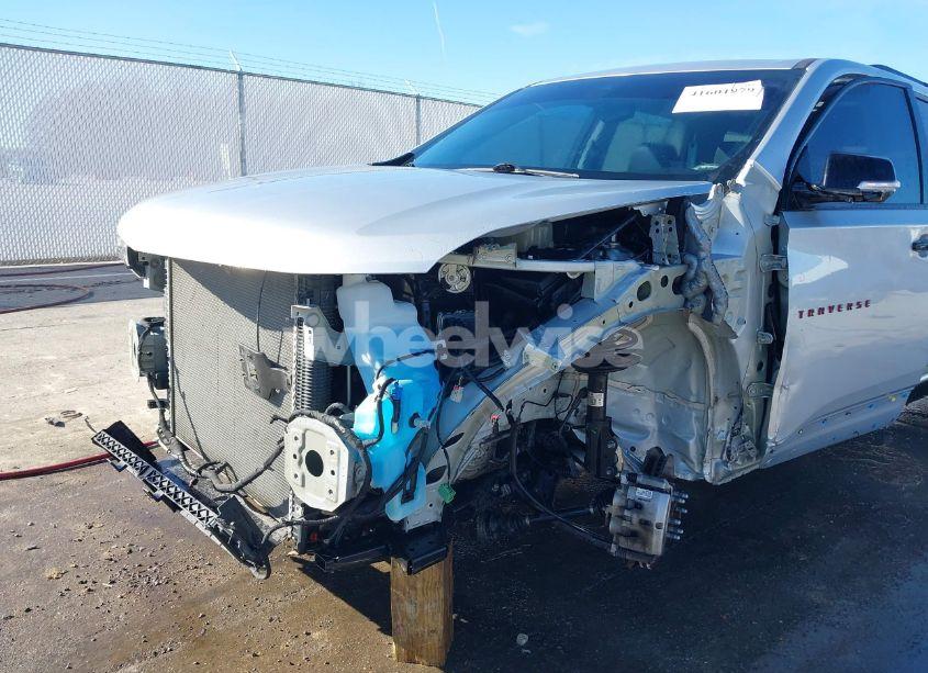 Photo 6 of 2019 Chevrolet Traverse PREMIER (VIN 1GNEVKKWXKJ274010)