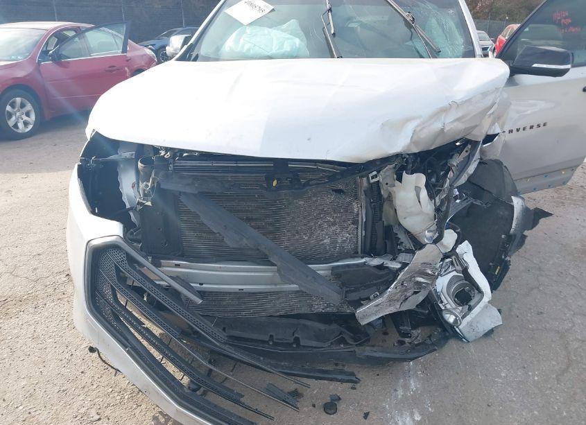 Photo 6 of 2021 Chevrolet Traverse AWD PREMIER (VIN 1GNEVKKWXMJ145767)