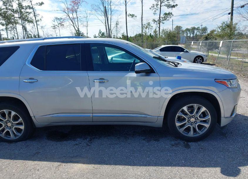 Photo 13 of 2021 Chevrolet Traverse AWD PREMIER (VIN 1GNEVKKWXMJ198159)