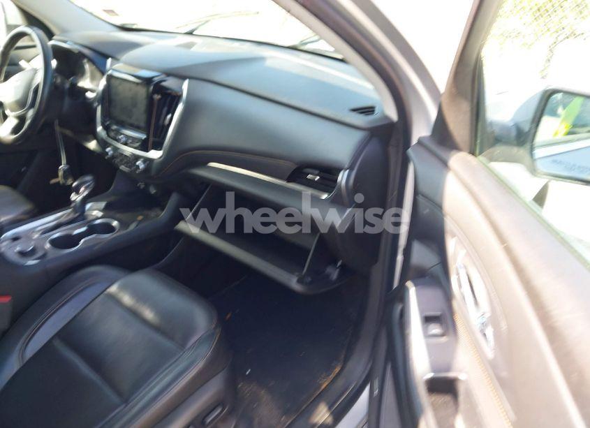 Photo 5 of 2021 Chevrolet Traverse AWD PREMIER (VIN 1GNEVKKWXMJ198159)