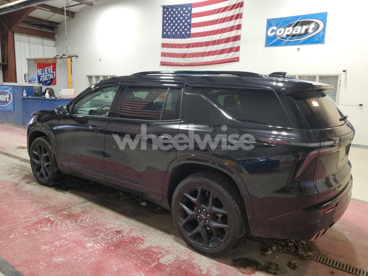 Photo 2 of 2024 CHEVROLET TRAVERSE RS (VIN 1GNEVLKS8RJ176218)