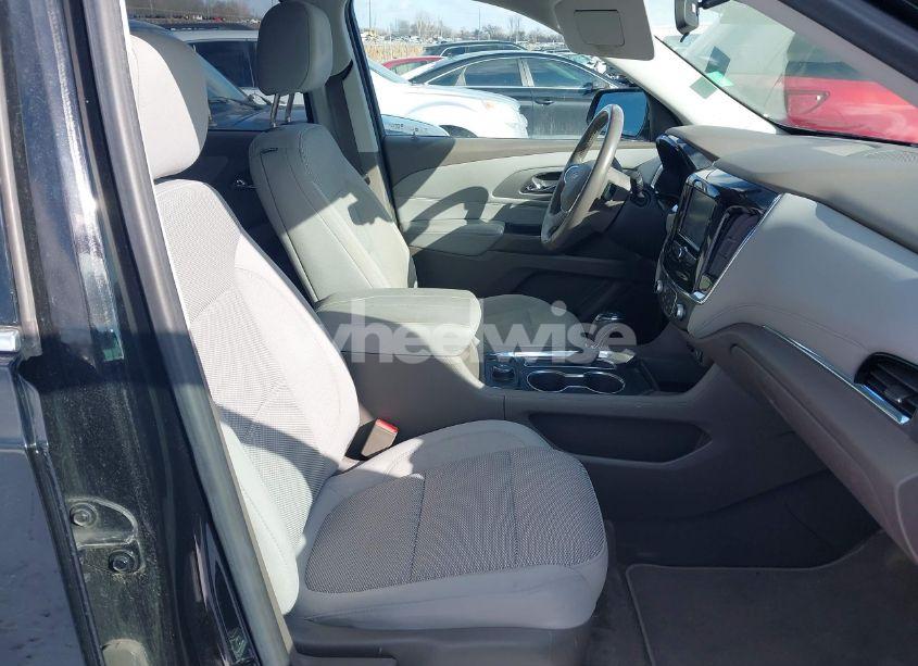 Photo 5 of 2018 Chevrolet Traverse 2FL (VIN 1GNEVMKW9JJ210079)