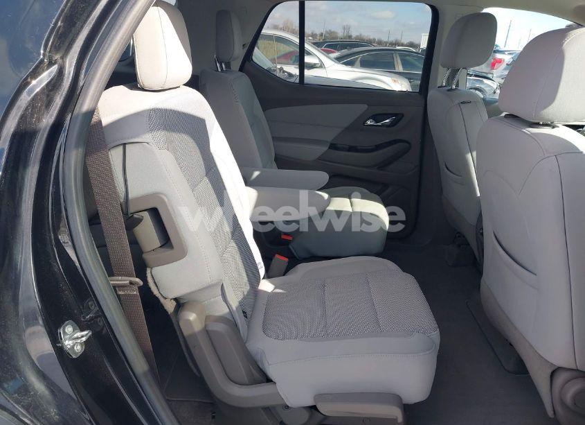 Photo 8 of 2018 Chevrolet Traverse 2FL (VIN 1GNEVMKW9JJ210079)