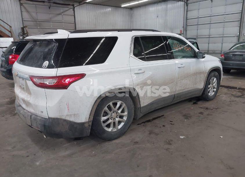 Photo 4 of 2019 Chevrolet Traverse 2FL (VIN 1GNEVMKWXKJ247921)