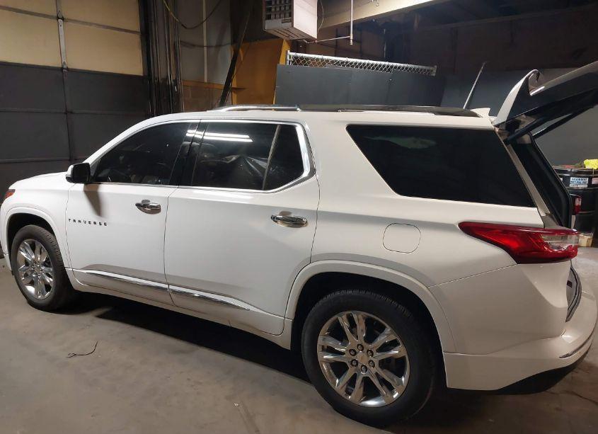 Photo 3 of 2021 Chevrolet Traverse AWD HIGH COUNTRY (VIN 1GNEVNKW2MJ271932)
