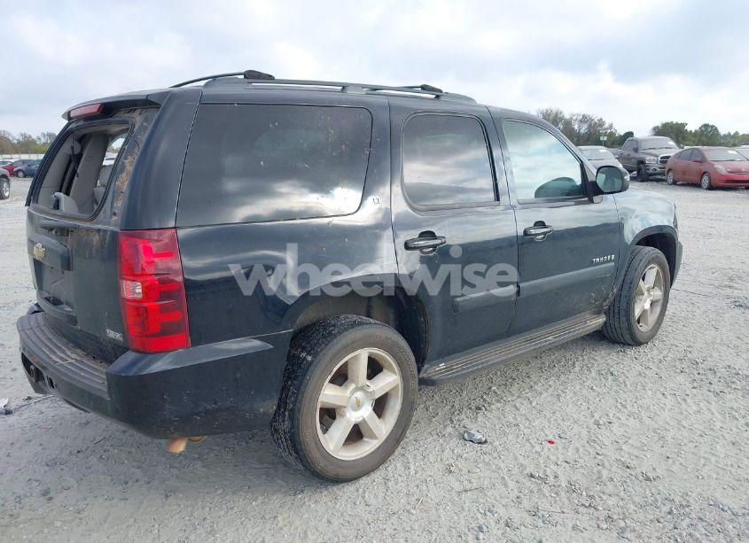Photo 4 of 2007 Chevrolet Tahoe LT (VIN 1GNFC13007J329750)