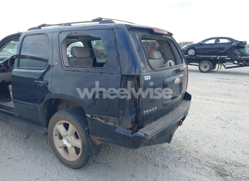 Photo 6 of 2007 Chevrolet Tahoe LT (VIN 1GNFC13007J329750)