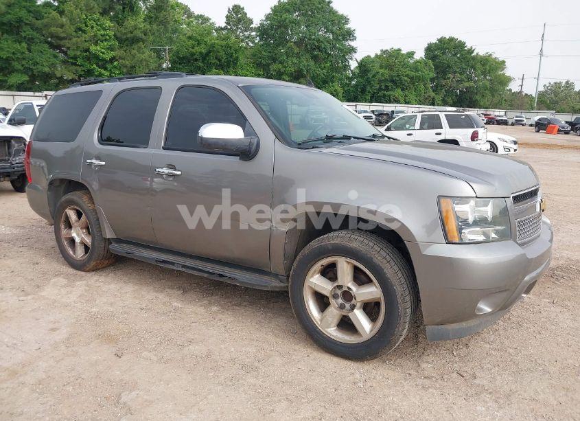 2007 Chevrolet Tahoe LTZ (VIN 1GNFC13007J351246) main photo