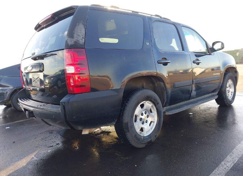 Photo 4 of 2007 Chevrolet Tahoe LT (VIN 1GNFC13007R117612)