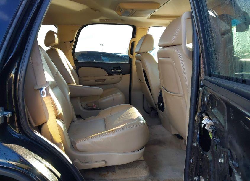 Photo 8 of 2007 Chevrolet Tahoe LT (VIN 1GNFC13007R117612)