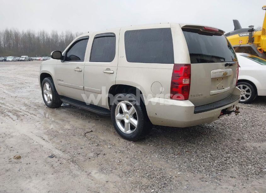 Photo 3 of 2007 Chevrolet Tahoe LTZ (VIN 1GNFC13007R270152)
