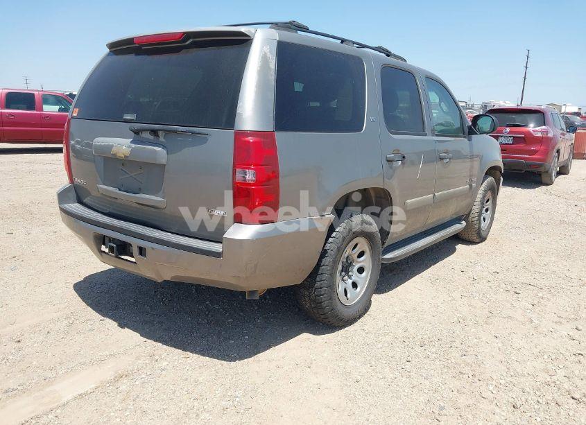 Photo 4 of 2007 Chevrolet Tahoe LS (VIN 1GNFC13007R305997)