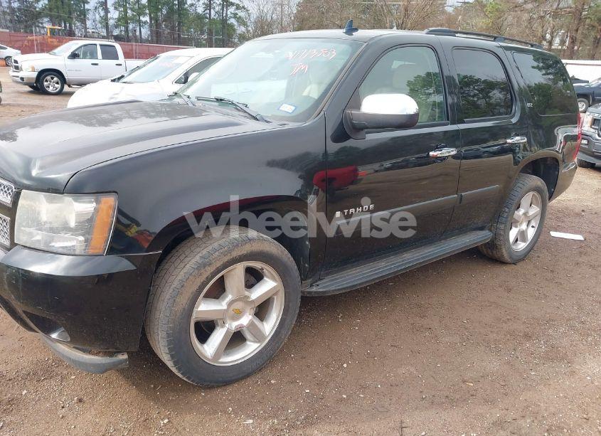 Photo 2 of 2007 Chevrolet Tahoe LTZ (VIN 1GNFC13007R387312)