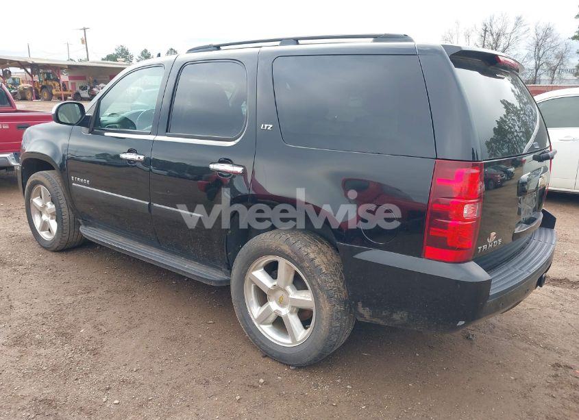 Photo 3 of 2007 Chevrolet Tahoe LTZ (VIN 1GNFC13007R387312)