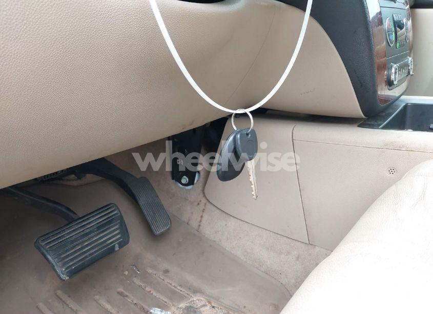 Photo 12 of 2007 Chevrolet Tahoe LT (VIN 1GNFC13007R415013)